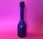 Blue glass decanter with stopper, 475 SEK 2024-04-23