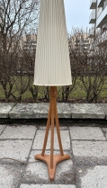 Raket teak golvlampa, 50-tal, 2800 kr 2025-02-12
